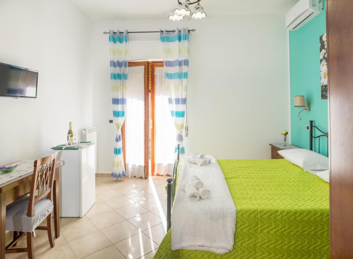Vivere A Colori Vico Equense Dış mekan fotoğraf
